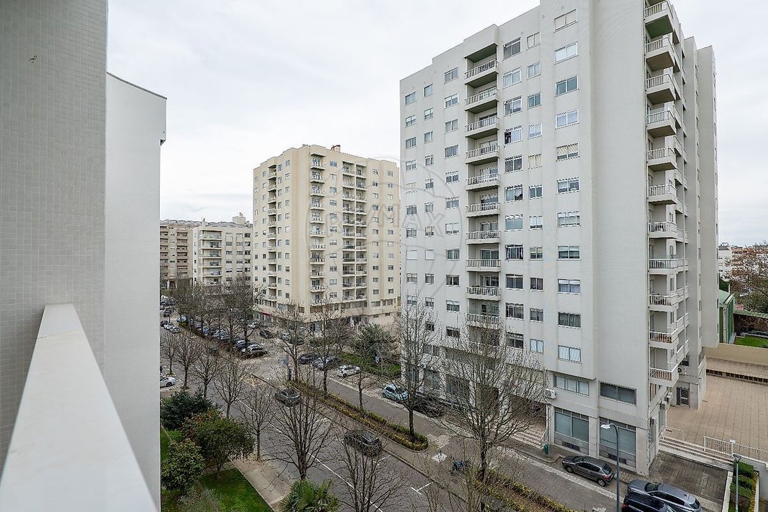 Apartment in Cedofeita, Santo Ildefonso, Se, Miragaia, Sao Nicolau e Vitoria, Porto District, Portugal 3 - 15284666