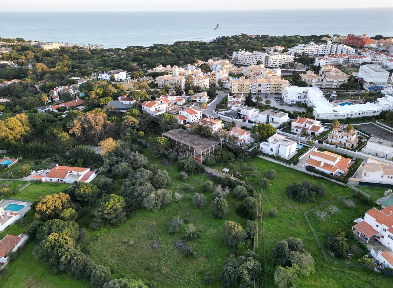 Land for sale in Albufeira, Portugal — €1,100,000