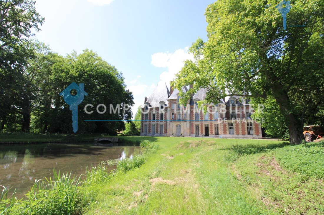 A Timeless Normandy Castle Where History Whispers Through 37 Hectares of Enchantment