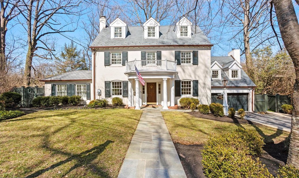 Stately Chevy Chase Classic Residence In Chevy Chase, Maryland, United ...