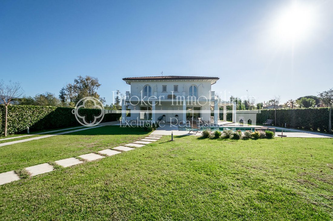 Villa en Marina di Pietrasanta, Toscana, Italia 2 - 15285099