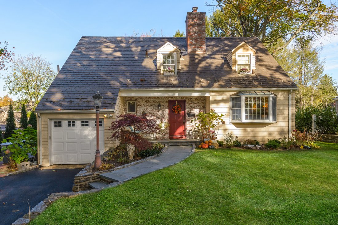 House in Port Washington, New York, United States 1 - 15279050