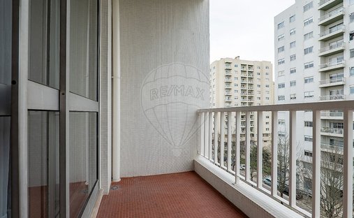 Apartment in Cedofeita, Santo Ildefonso, Se, Miragaia, Sao Nicolau e Vitoria, Porto District, Portugal 1