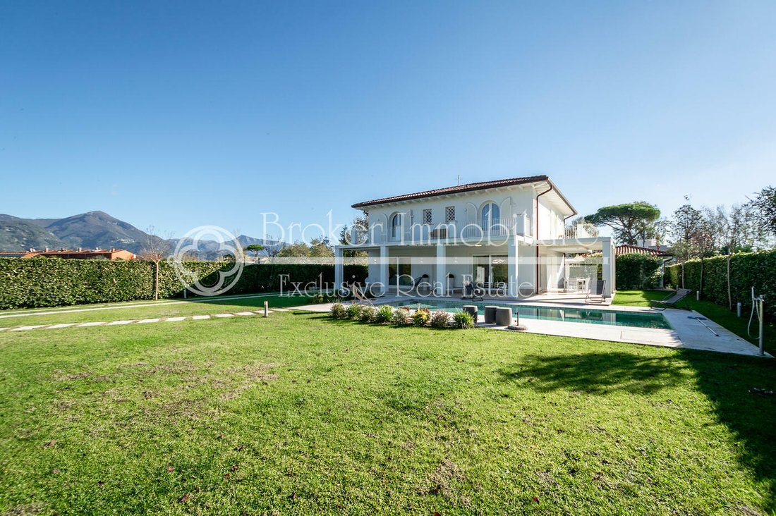 Villa en Marina di Pietrasanta, Toscana, Italia 3 - 15285099
