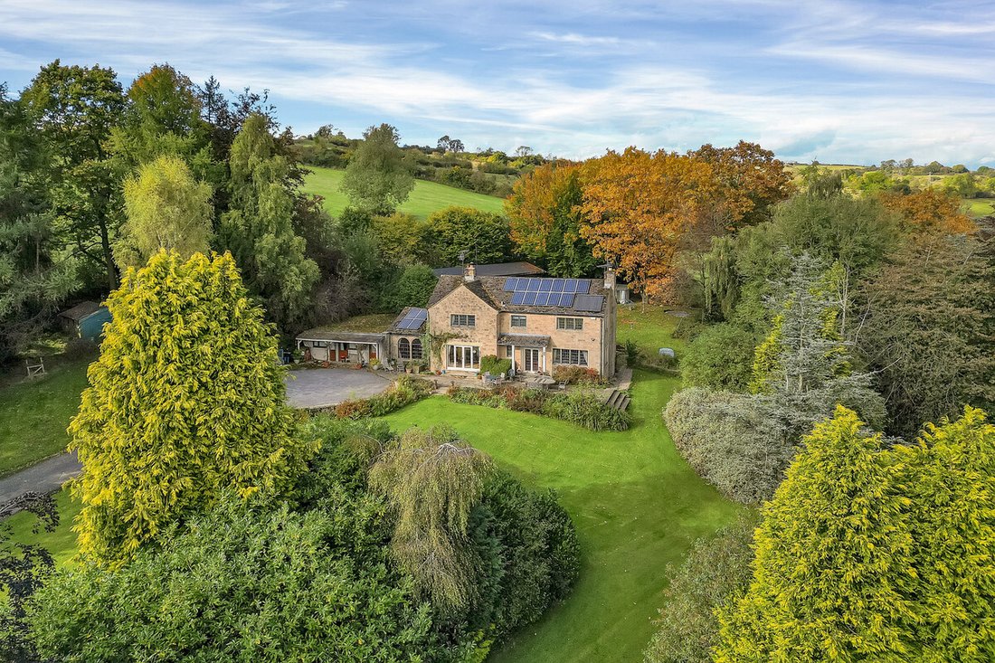 House in Atlow, England 3 - 15280263