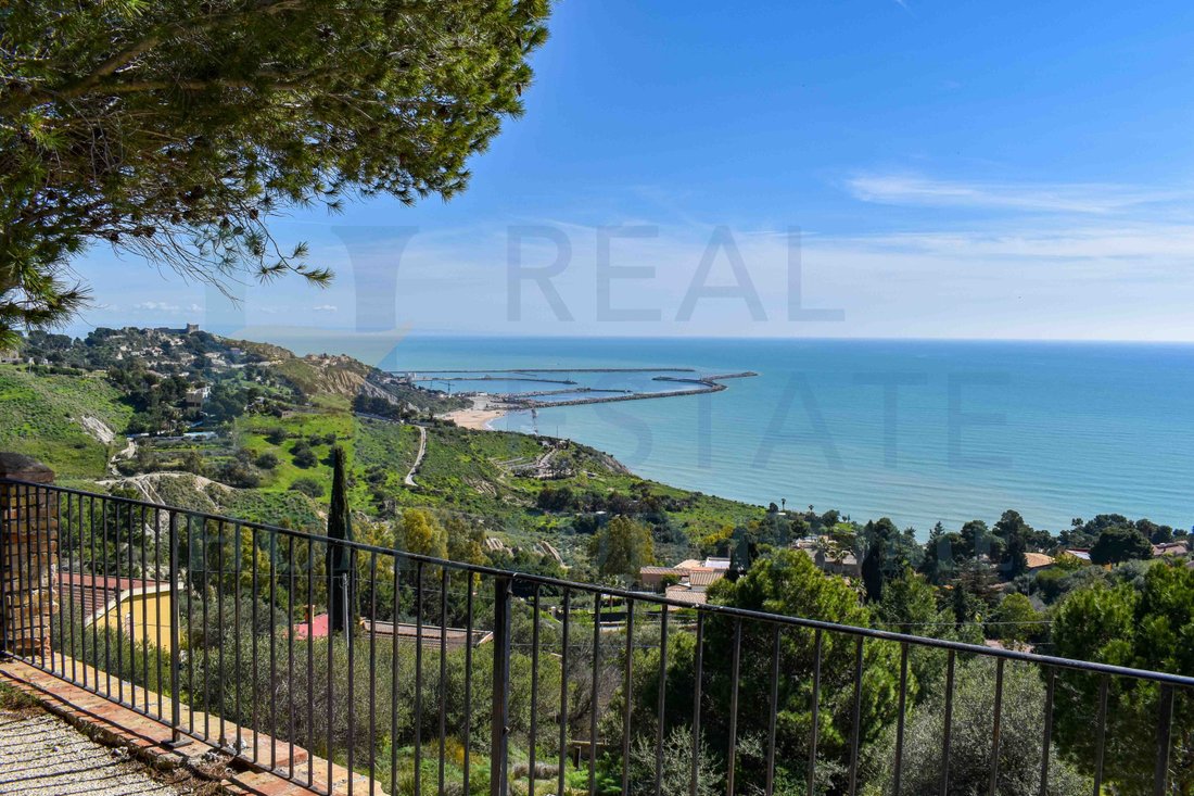 Villa in Center, Licata, Sicily 5 - 15287700