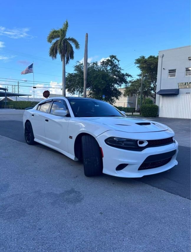 Sedan in Miami, FL, United States 2 - 15287955