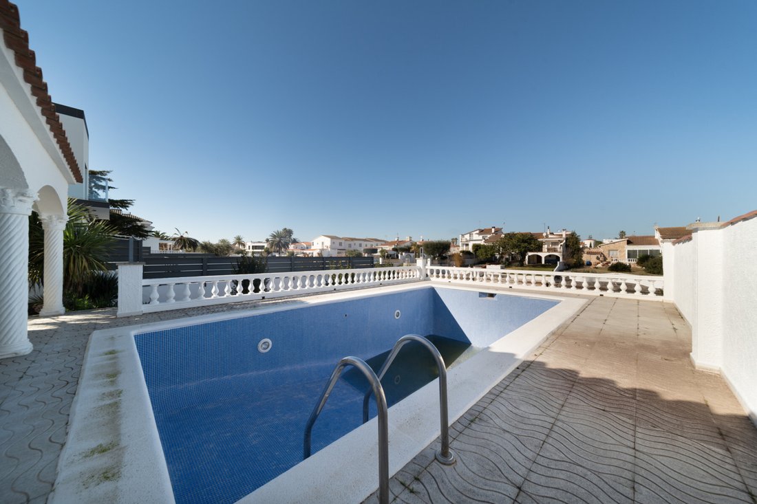 House in Empuriabrava, Catalonia, Spain 4 - 15287797