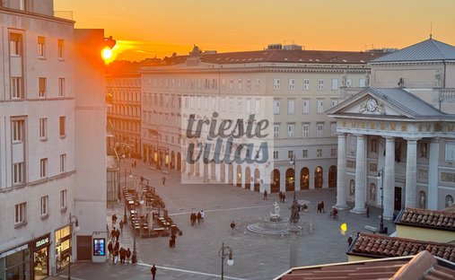 Appartement à Nouvelle Ville, Trieste, Italie 1