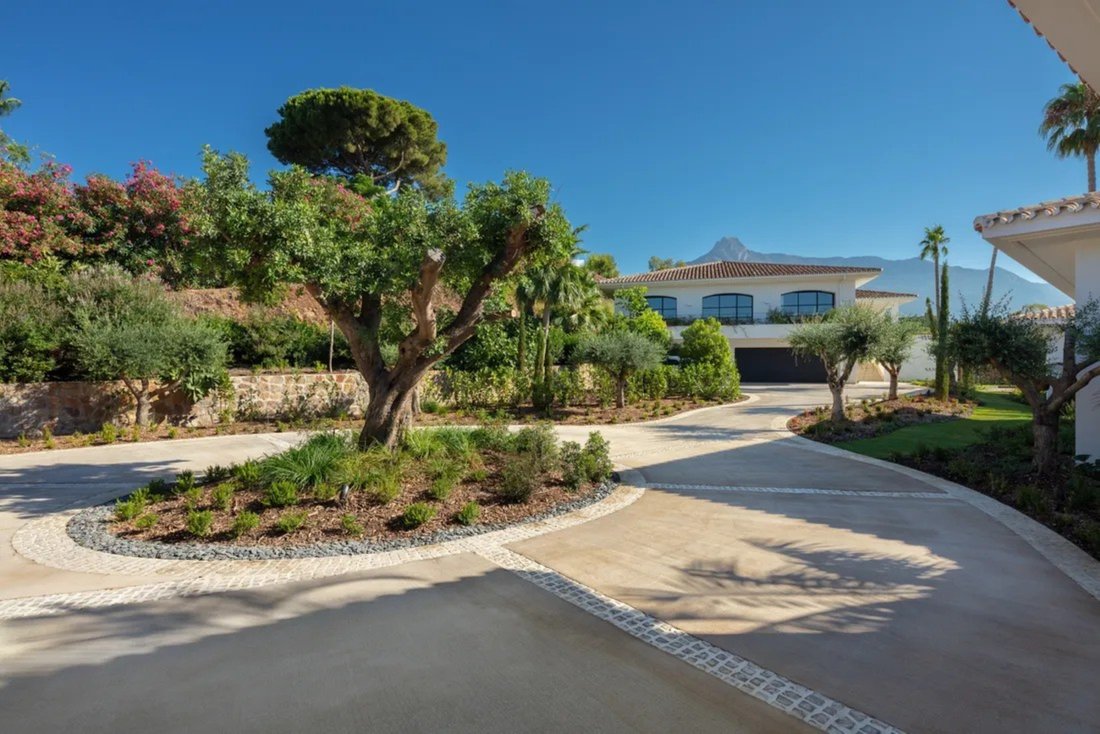Villa in Marbella, Andalusia, Spain 2 - 15288347