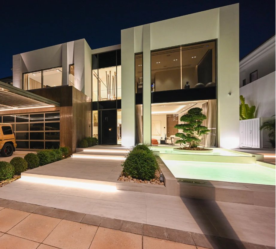 Villa in Palm Jumeirah, Dubai, United Arab Emirates 1 - 15288321