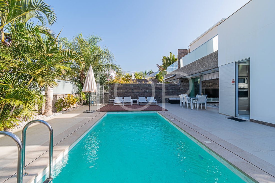 House in Costa Adeje, Adeje, Canary Islands 2 - 15288389