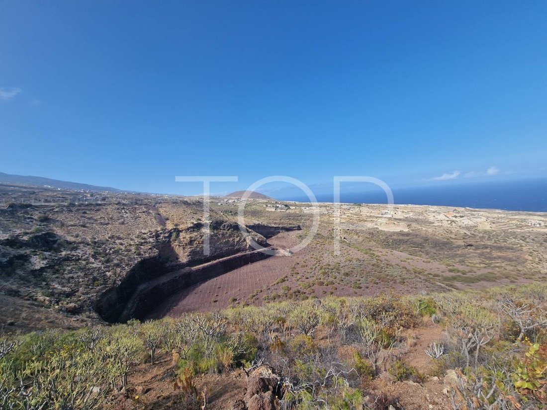 Land in Arico, Canary Islands, Spain 1 - 15288369