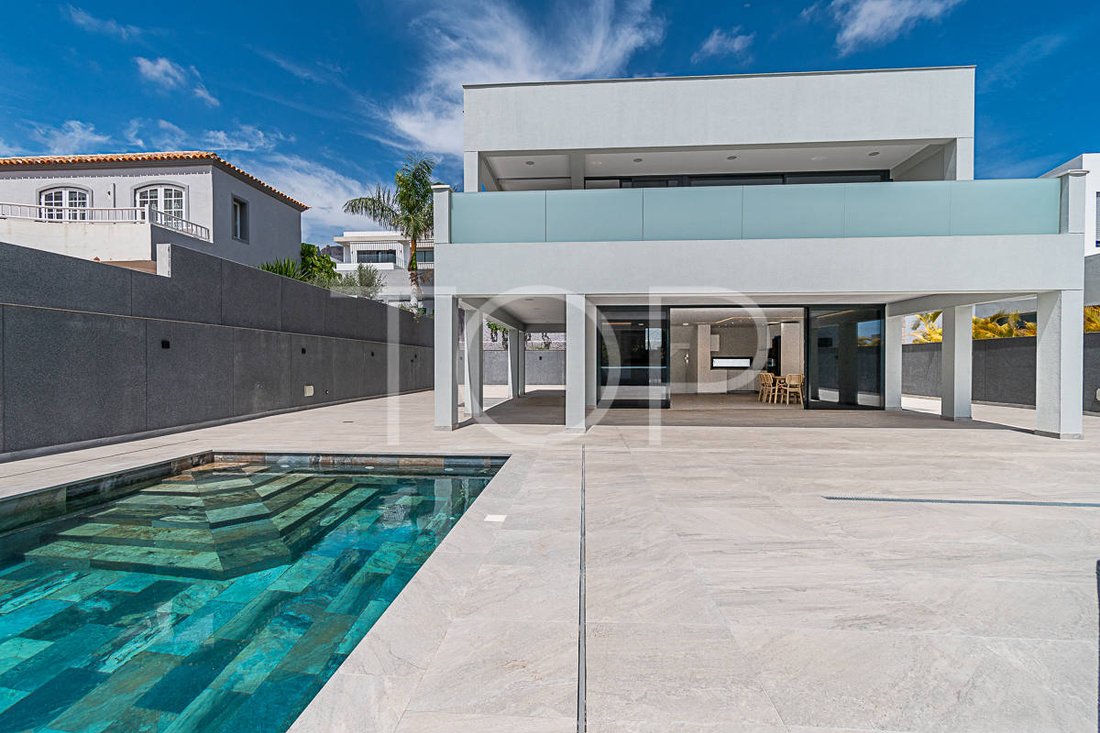 Villa in Costa Adeje, Adeje, Canary Islands 1 - 15288422