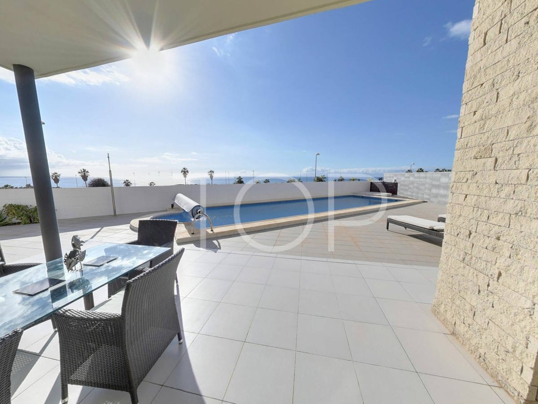 House in La Caleta, Adeje, Canary Islands 1 - 15288366