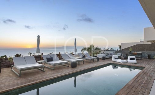 Villa in Costa Adeje, Adeje, Canary Islands 1