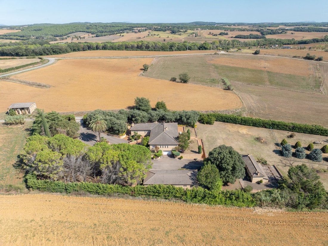 Villa in Cornella del Terri (District), Cornella del Terri, Spain 1 - 15288500