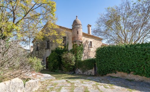 Finca in Sant Aniol de Finestres, Catalonia, Spain 1