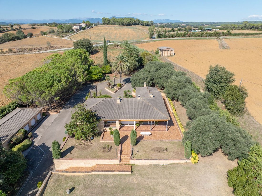 Villa in Cornella del Terri (District), Cornella del Terri, Spain 5 - 15288500