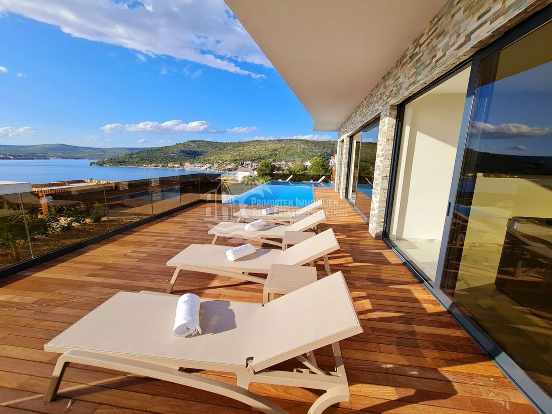 Villa in Rogoznica, Sibenik-Knin County, Croatia 3 - 13533954