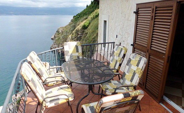 House in Vrbnik, Primorje-Gorski Kotar County, Croatia 2 - 14984419