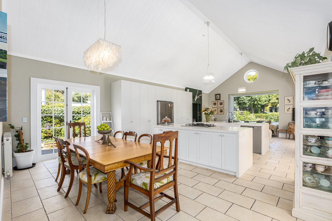 House in Waikanae Beach, Wellington, New Zealand 5 - 15289622