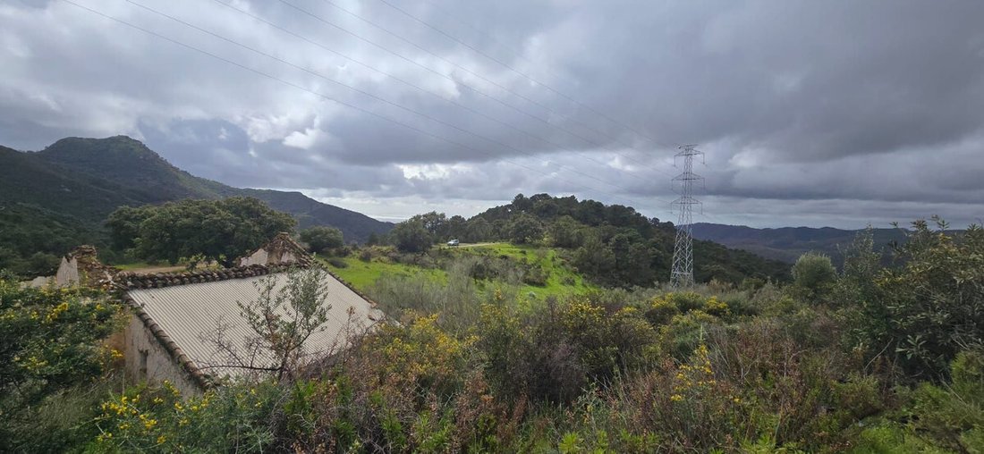 Land in Benahavis, Andalusia, Spain 4 - 15290356