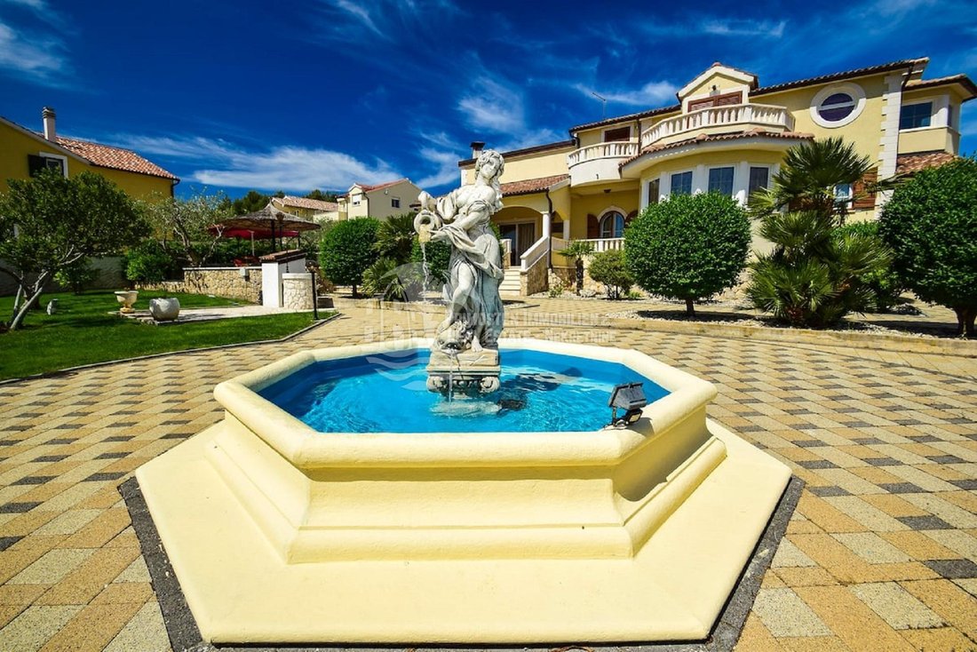 Villa in Vodice, Sibenik-Knin County, Croatia 1 - 13534133