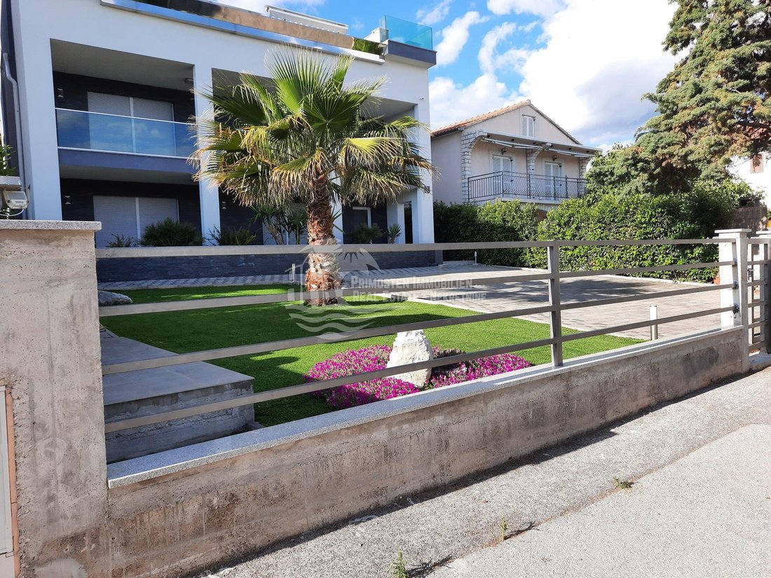 Villa in Rogoznica, Sibenik-Knin County, Croatia 2 - 13534353