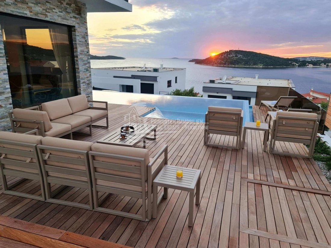 Villa in Rogoznica, Sibenik-Knin County, Croatia 3 - 13533970