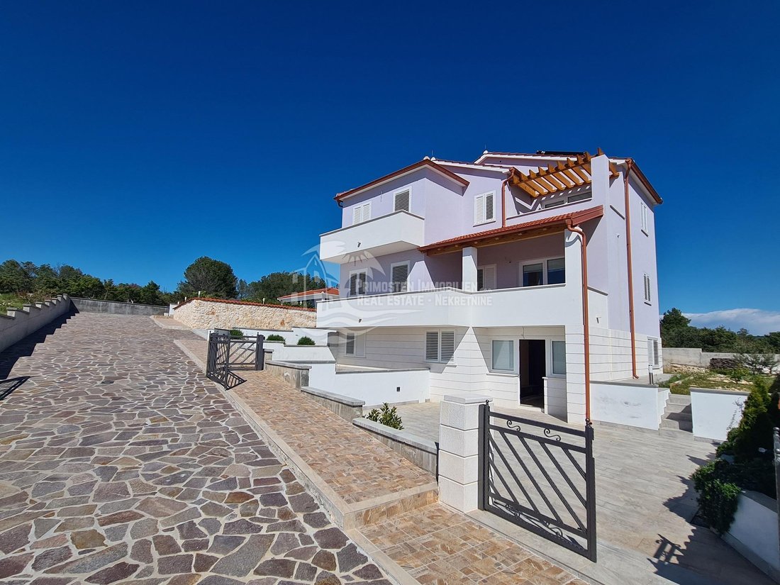 Casa a Capocesto, Regione di Sebenico e Tenin, Croazia 2 - 13532869