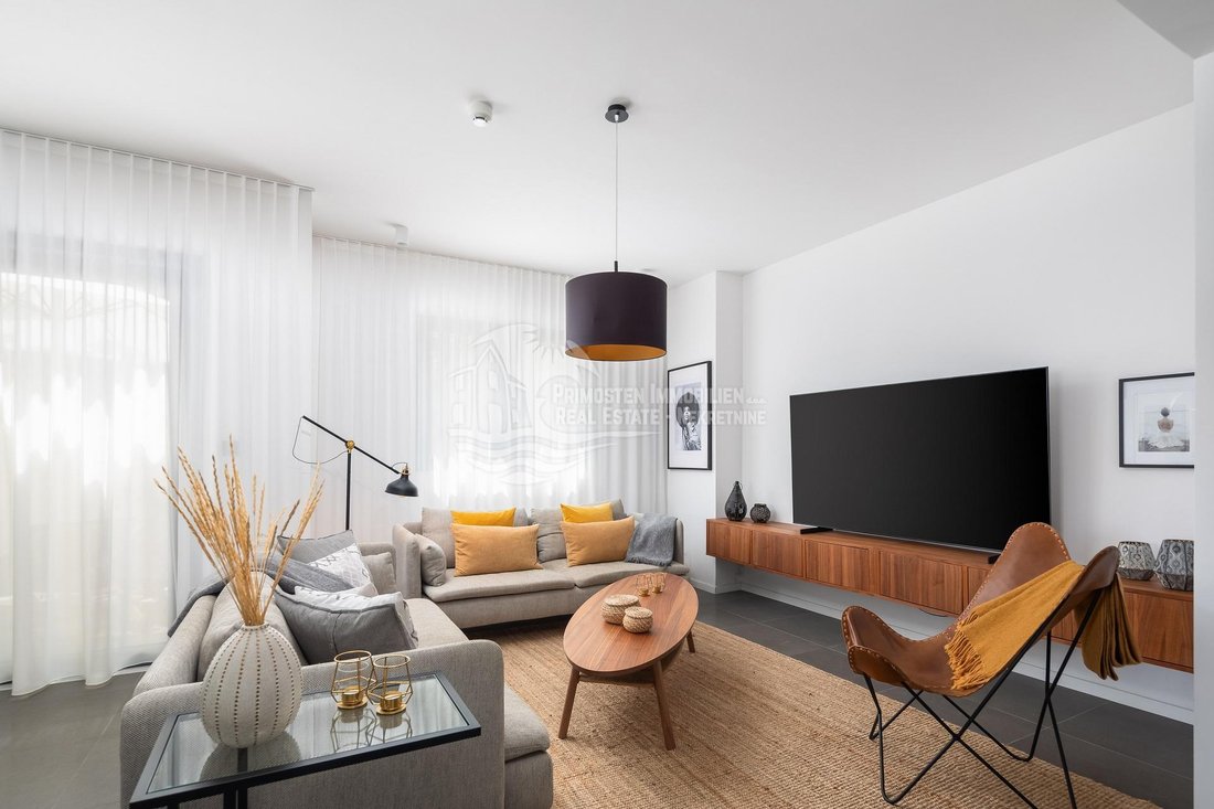 Villa in Okrug Gornji, Split-Dalmatia County, Croatia 3 - 14215842