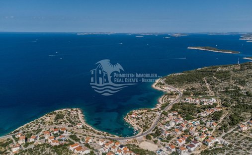 Land in Primosten, Sibenik-Knin County, Croatia 1