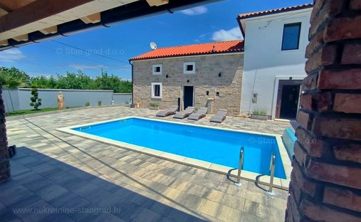 House in Malinska, Primorje-Gorski Kotar County, Croatia 1