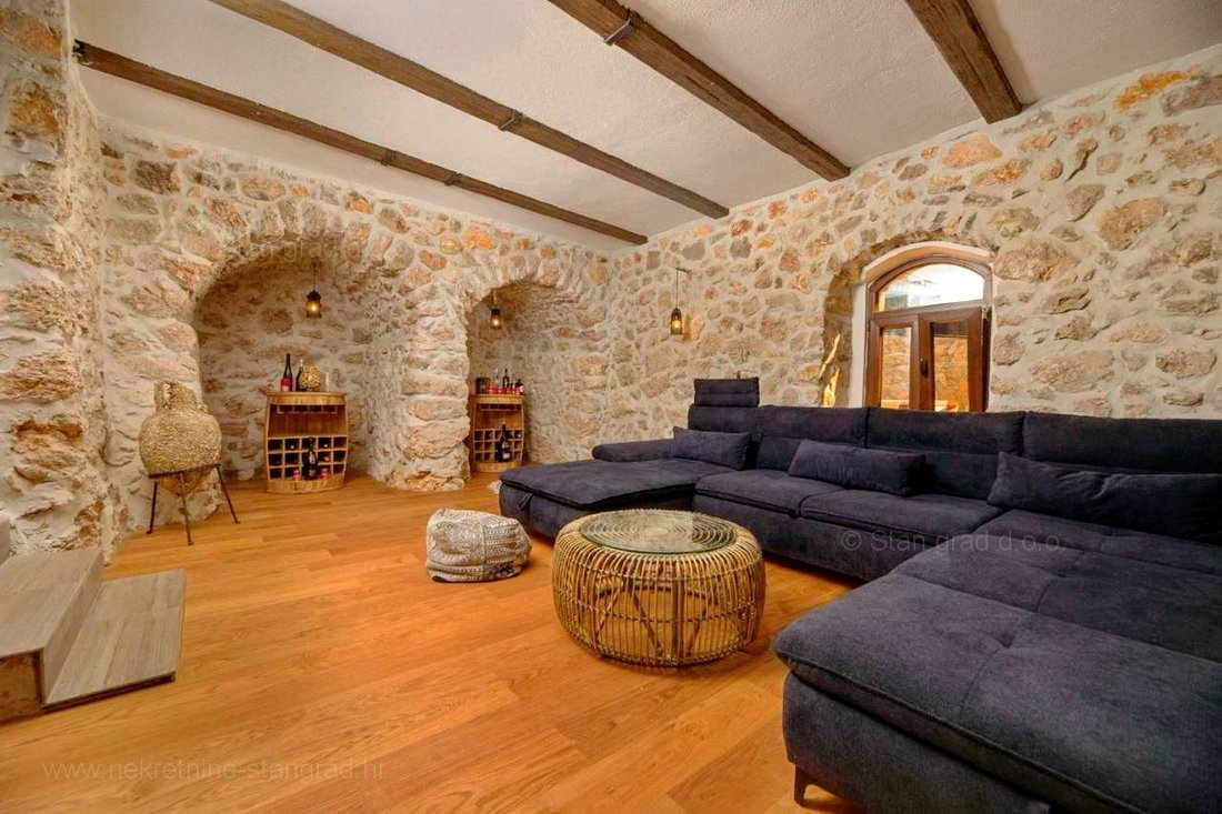 House in Vrbnik, Primorje-Gorski Kotar County, Croatia 4 - 14984131