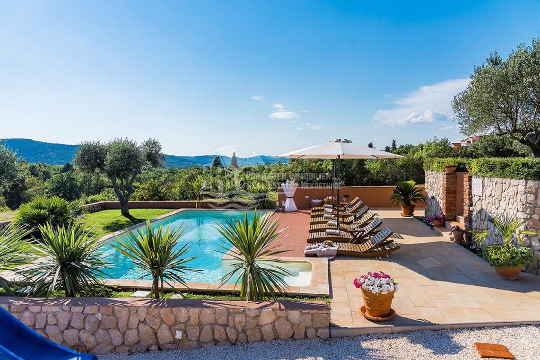 Villa in Gradska cetvrt Varos, Sibenik, Sibenik-Knin County 3 - 13533642