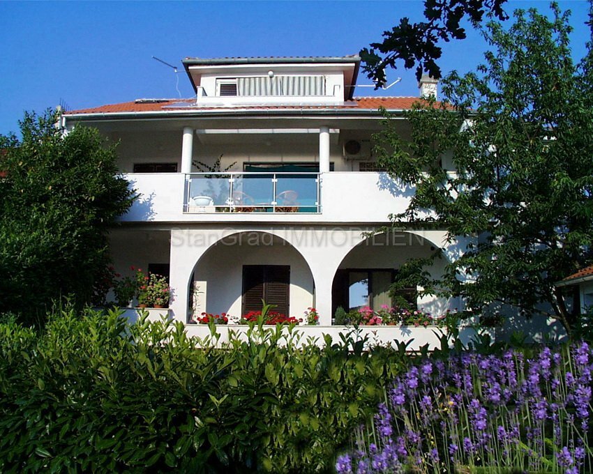 House in Malinska, Primorje-Gorski Kotar County, Croatia 1 - 14984422