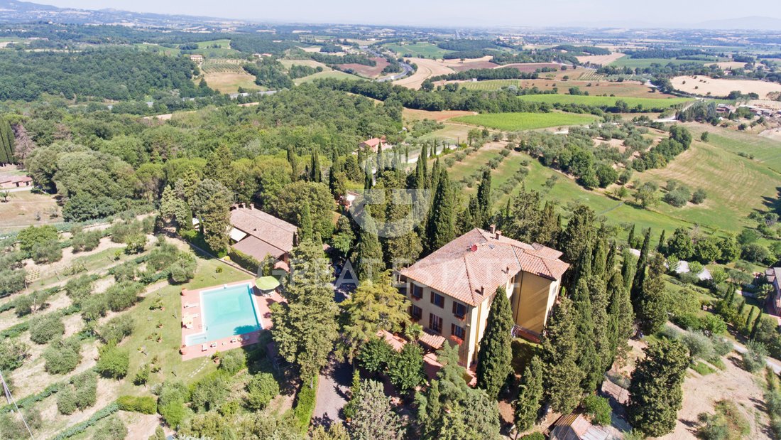 Villa in Chiusi, Tuscany, Italy 3 - 15289527