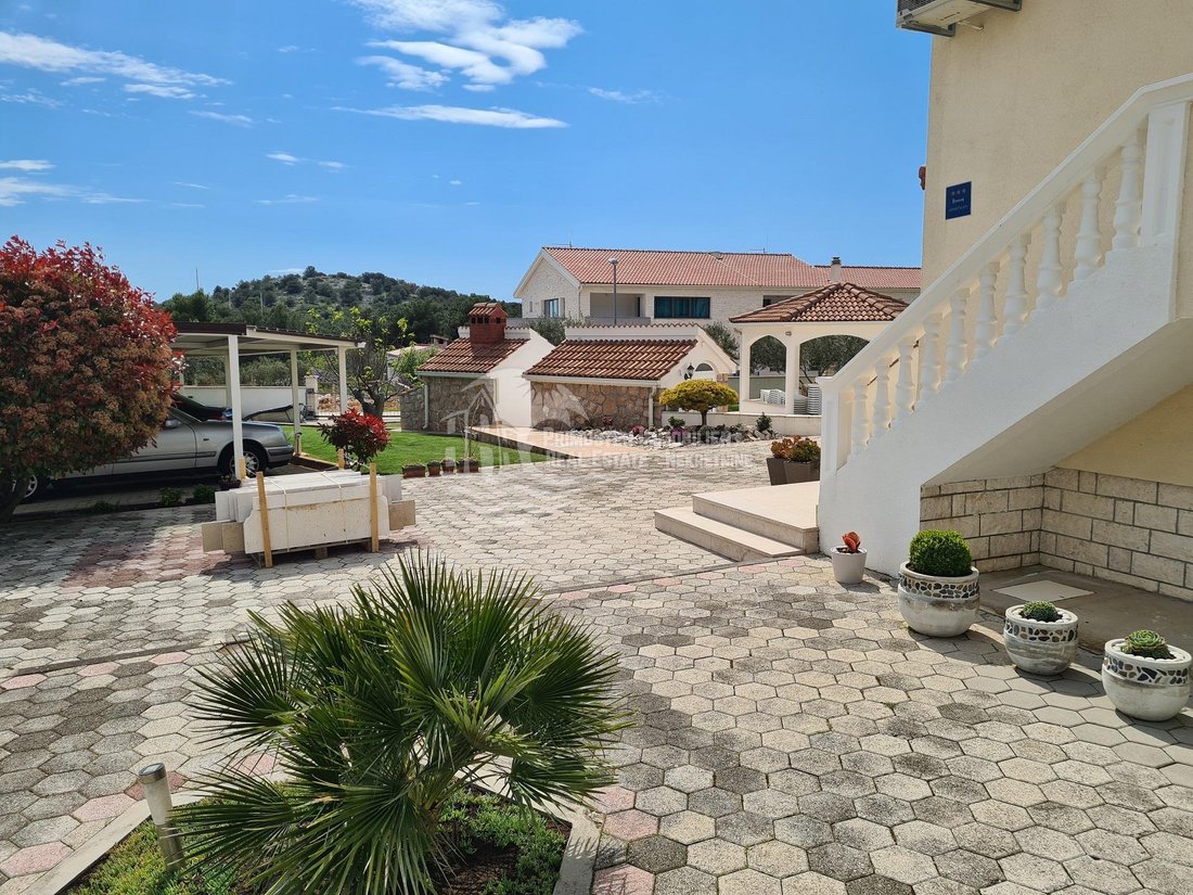 House in Tribunj, Sibenik-Knin County, Croatia 2 - 13532917