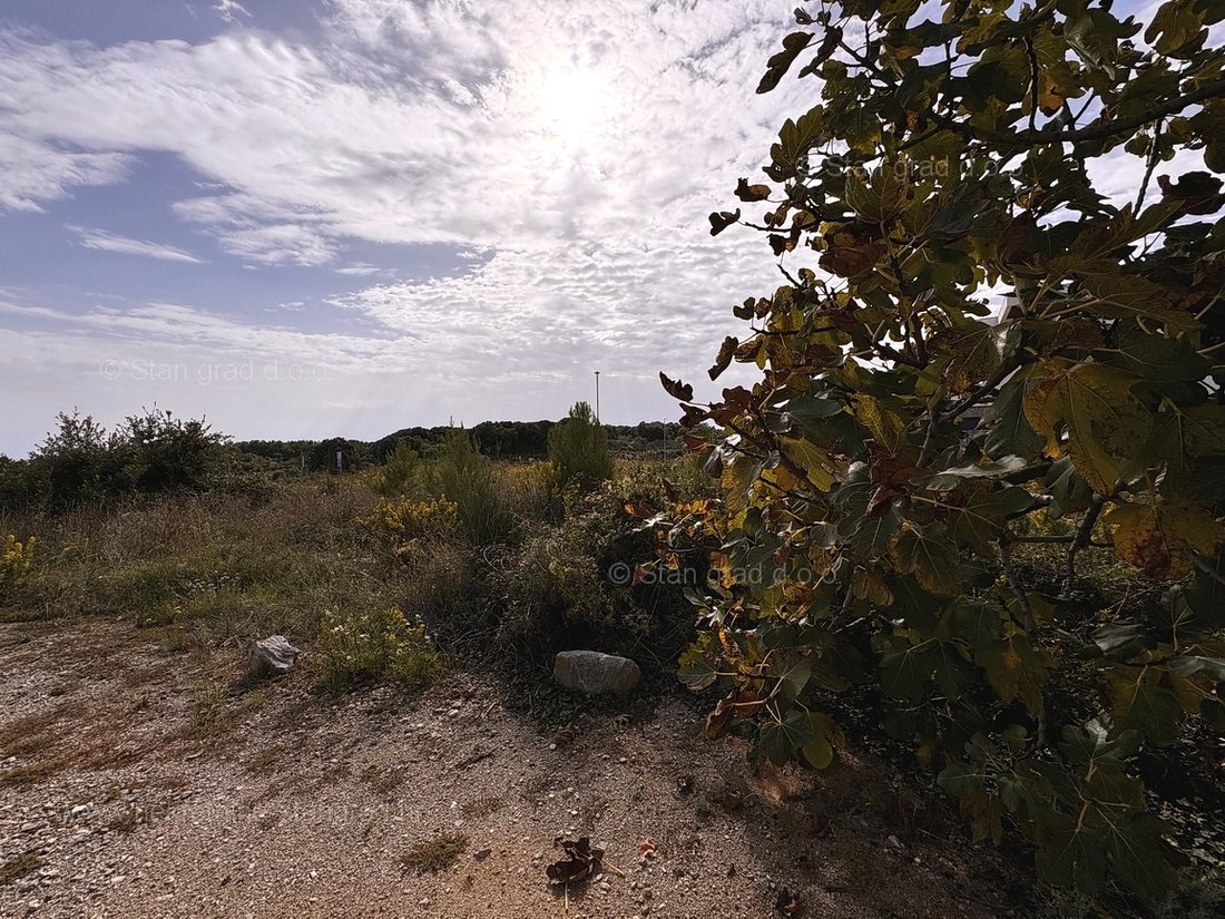 Land in Krk, Primorje-Gorski Kotar County, Croatia 1 - 14983716