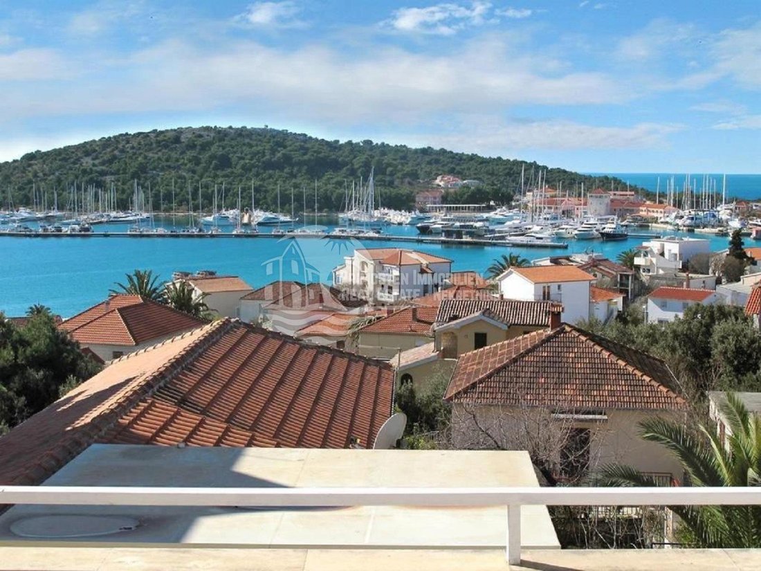 House in Rogoznica, Sibenik-Knin County, Croatia 2 - 13534088