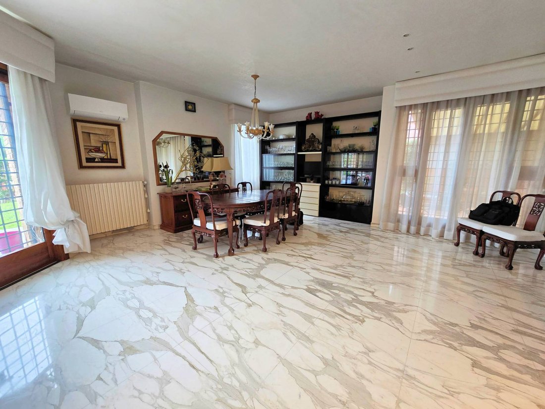Villa in Pieve A Nievole, Tuscany, Italy 2 - 15290537