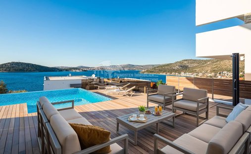 Villa in Rogoznica, Sibenik-Knin County, Croatia 1