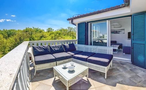 Apartment in Malinska, Primorje-Gorski Kotar County, Croatia 1