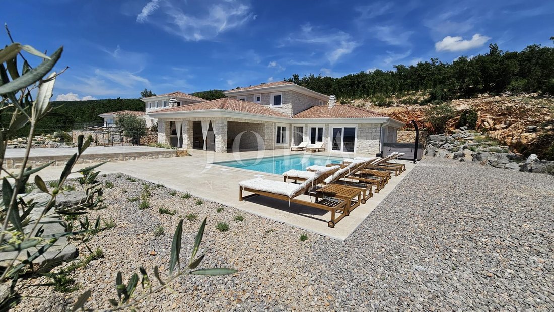 House in Grad Crikvenica, Primorje-Gorski Kotar County, Croatia 2 - 14955450
