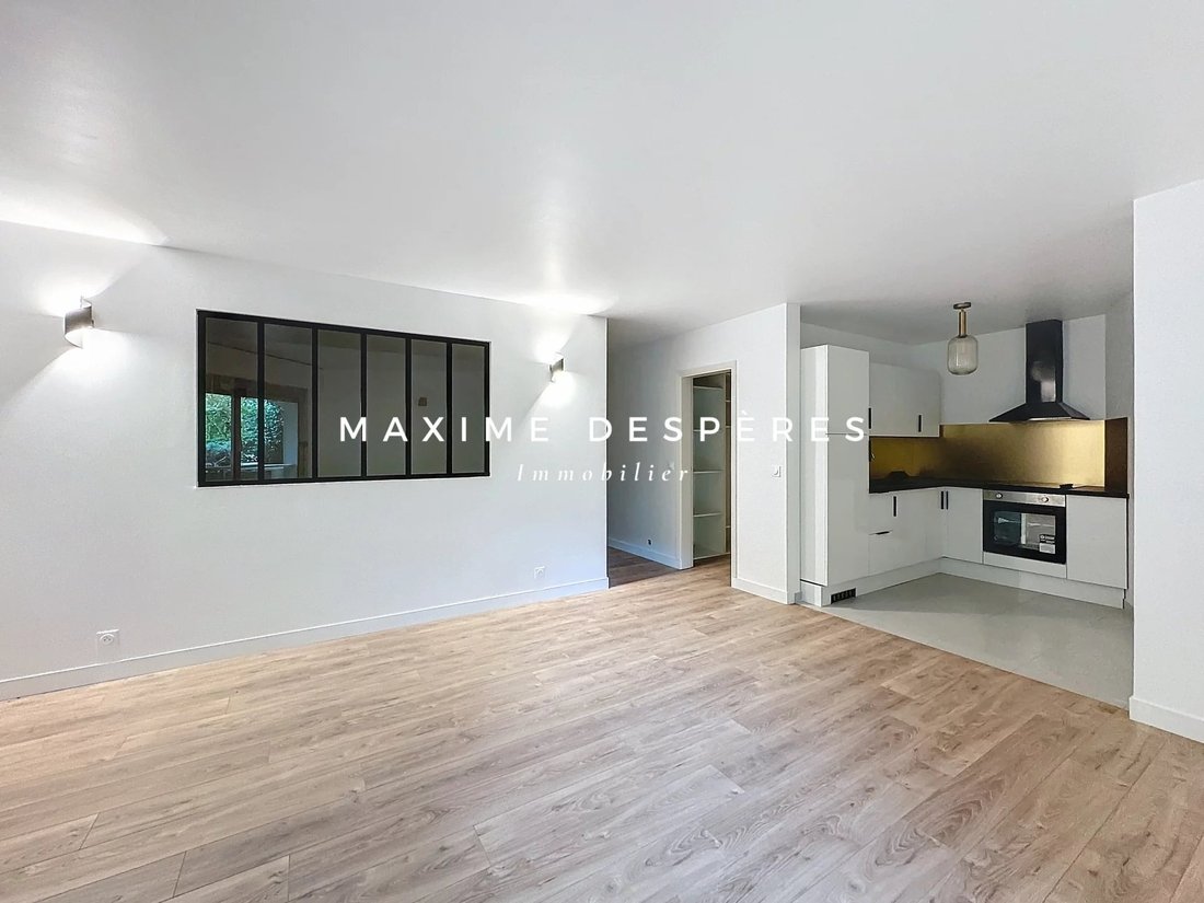 Apartment in La Plaine des Sablons, Neuilly-sur-Seine, France 3 - 15289337