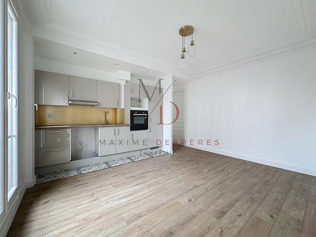 Apartment in Hôtel de Ville-Planchette, Levallois-Perret, France 1 - 15289335