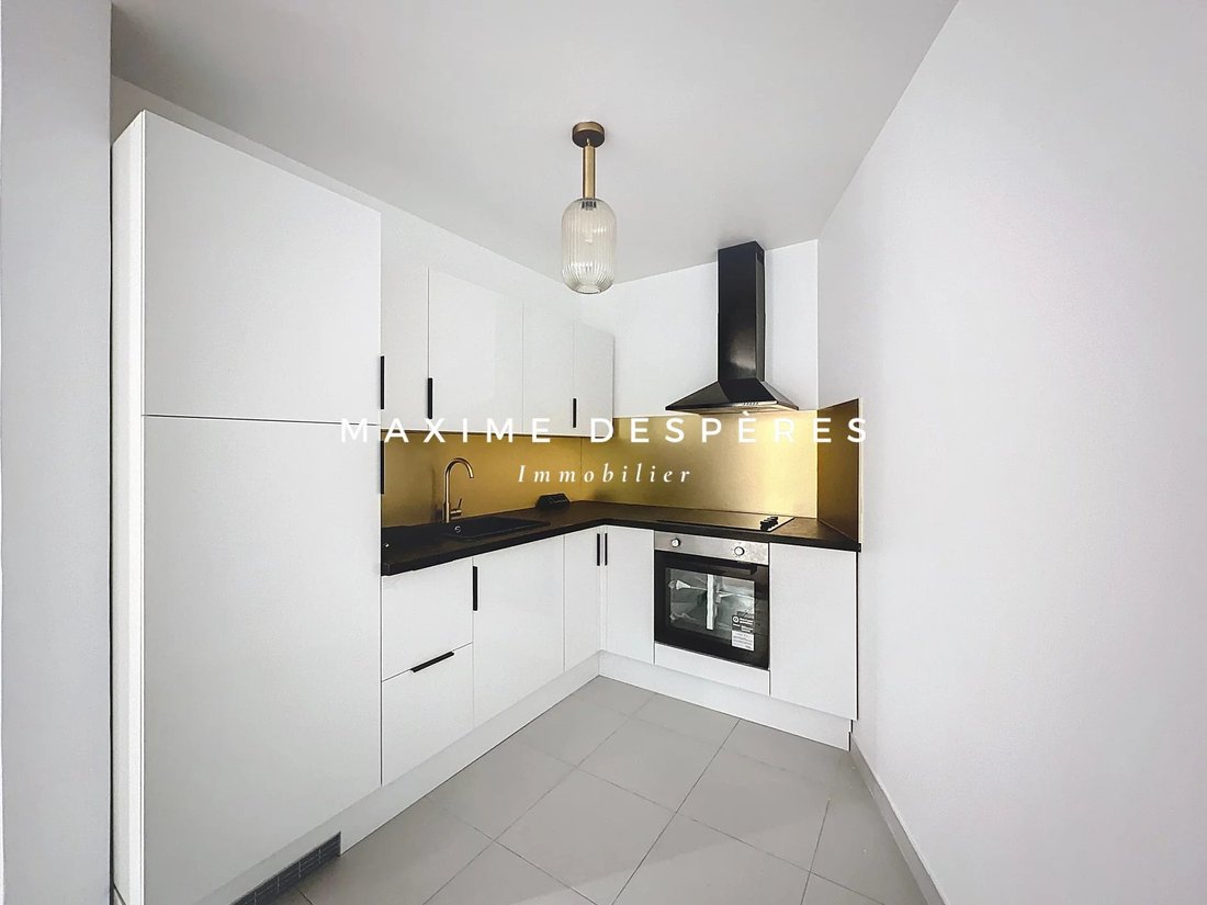 Apartment in La Plaine des Sablons, Neuilly-sur-Seine, France 4 - 15289337