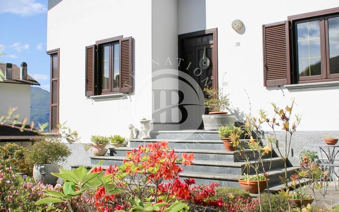 Villa in Sorico, Lombardy, Italy 3 - 15290324