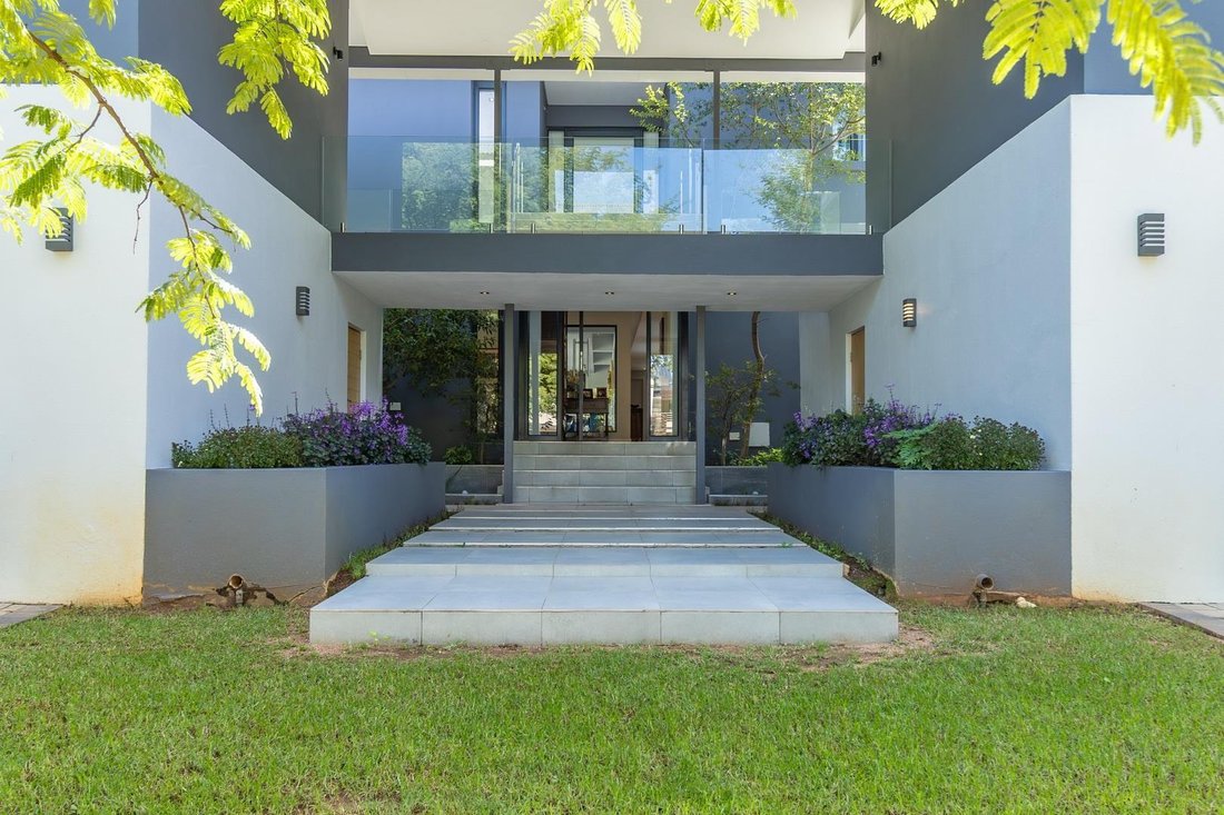 House in Halfway House Estate, Gauteng, South Africa 2 - 15289680